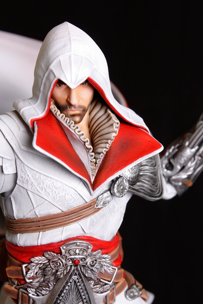 Illustration for article titled A Closer Look at Ubisoft's Assassin's Creed and Might & Magic Figures